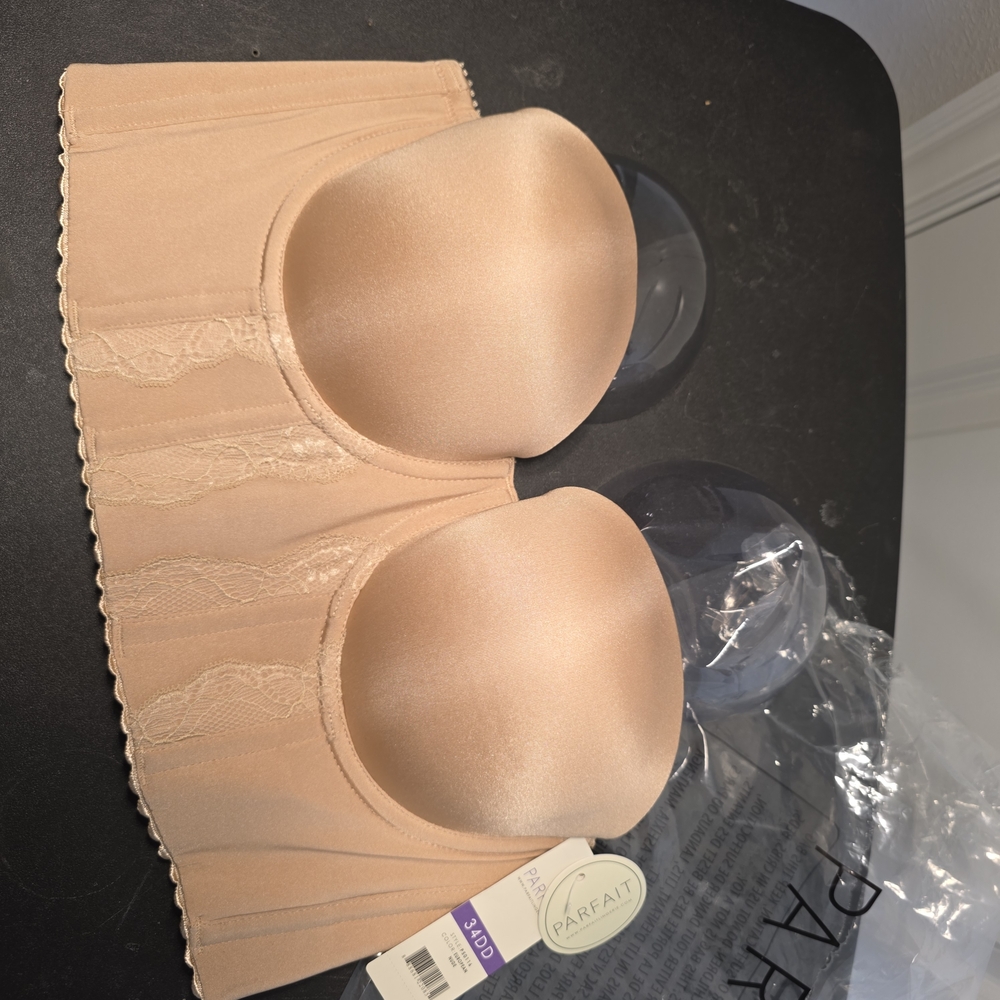 Women's Strapless Bra in Tan